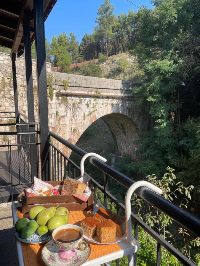 τα πέτρινα γεφύρια Dimitsana